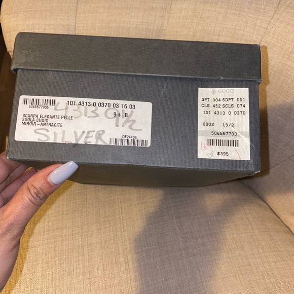 Gucci silver shoes - Picture 2 of 7